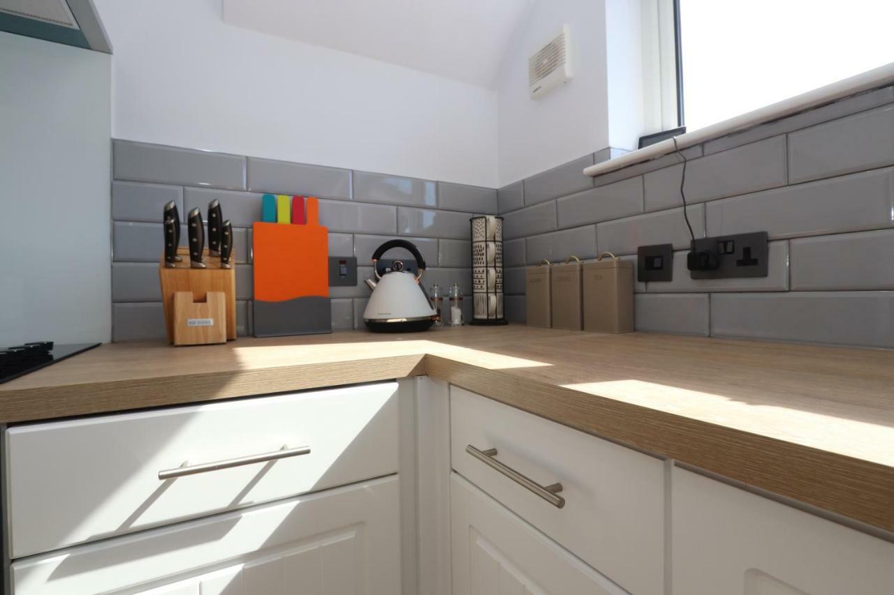 Dunfermline - Luxury 3 Bedroom 2 Bathroom Detached House With Garden Eksteriør bilde