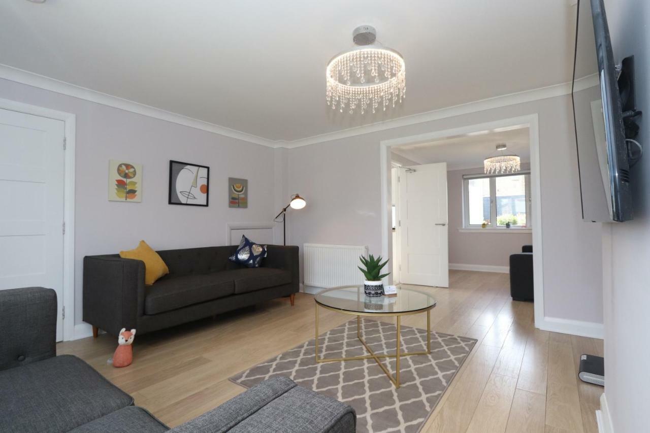 Dunfermline - Luxury 3 Bedroom 2 Bathroom Detached House With Garden Eksteriør bilde