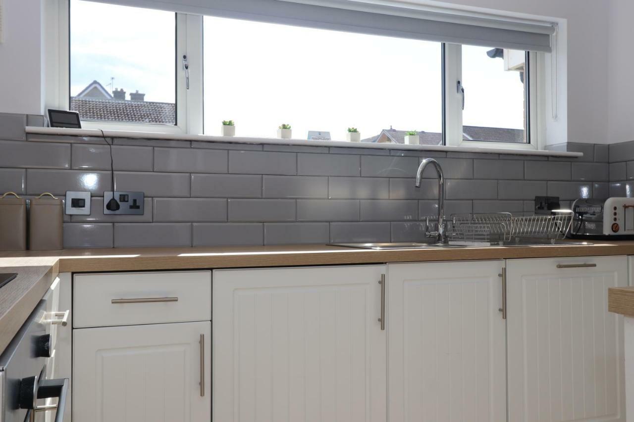 Dunfermline - Luxury 3 Bedroom 2 Bathroom Detached House With Garden Eksteriør bilde