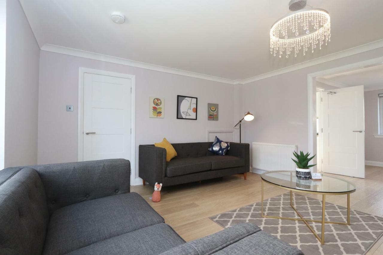 Dunfermline - Luxury 3 Bedroom 2 Bathroom Detached House With Garden Eksteriør bilde